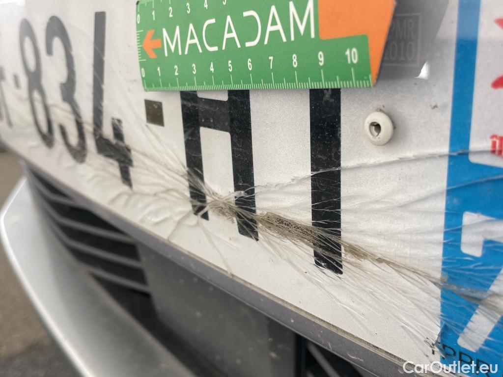  Peugeot  5008 PEUGEOT  / 2020 / 5P / SUV PureTech 130 S&S Active Pack #28