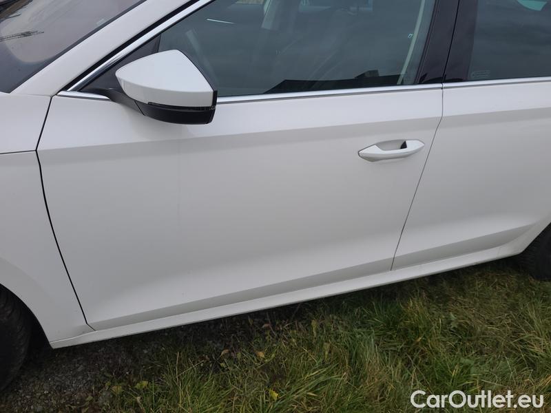  Skoda  Octavia  Lim. (NX3)(2020) Oct. 2.0TDI 110 Style AT 5d #4