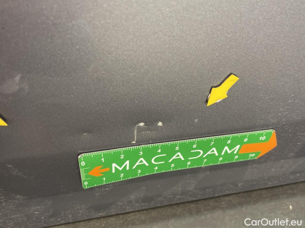  Peugeot  5008 PEUGEOT  / 2020 / 5P / SUV PureTech 130 S&S Active Pack #16