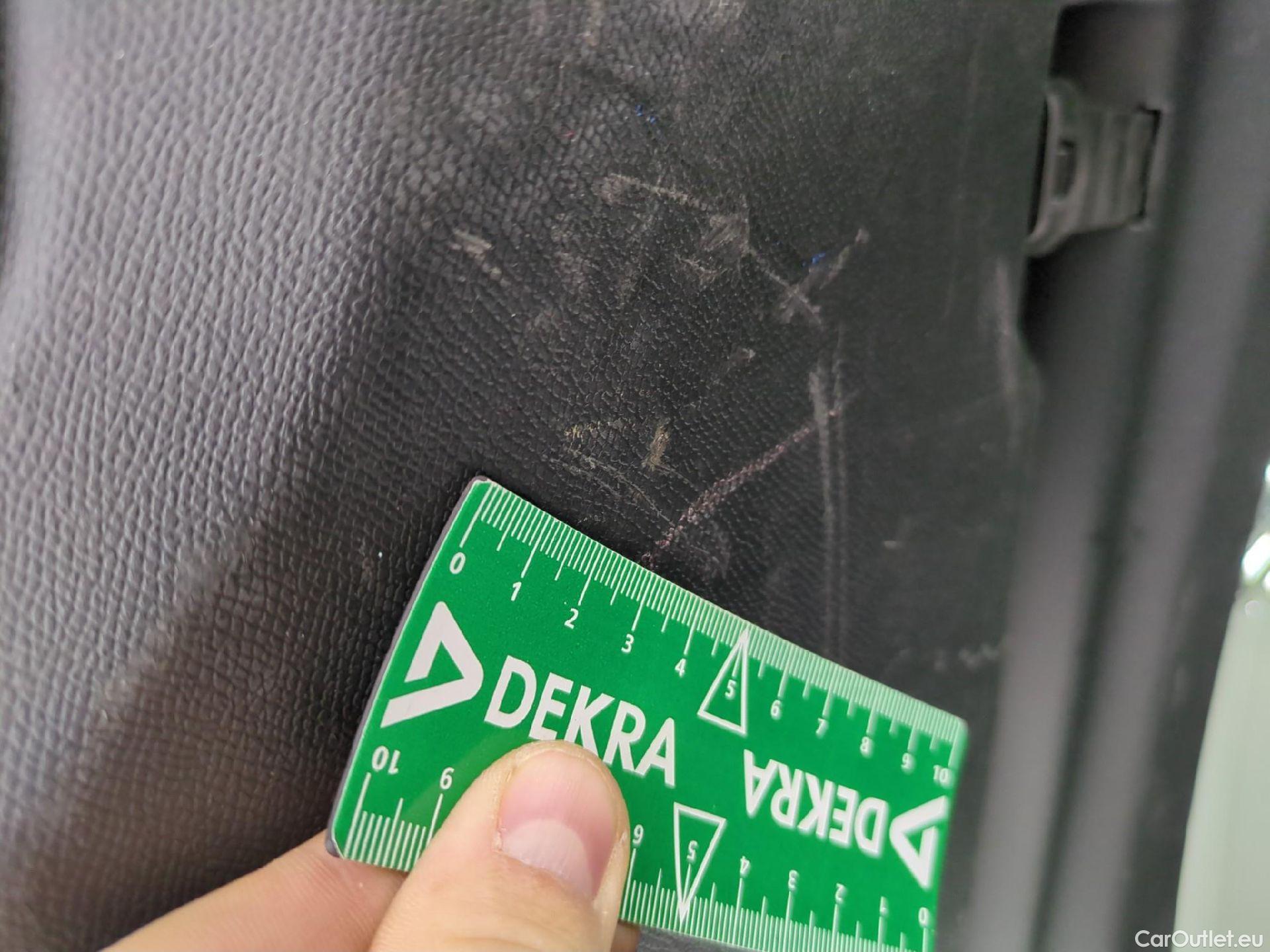  Peugeot  308 PEUGEOT  SW / 2021 / 5P / Break PHEV 180 E-EAT8 ALLURE #8