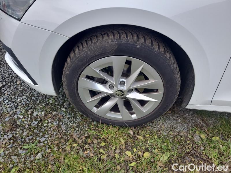  Skoda  Octavia  Lim. (NX3)(2020) Oct. 2.0TDI 110 Style AT 5d #3