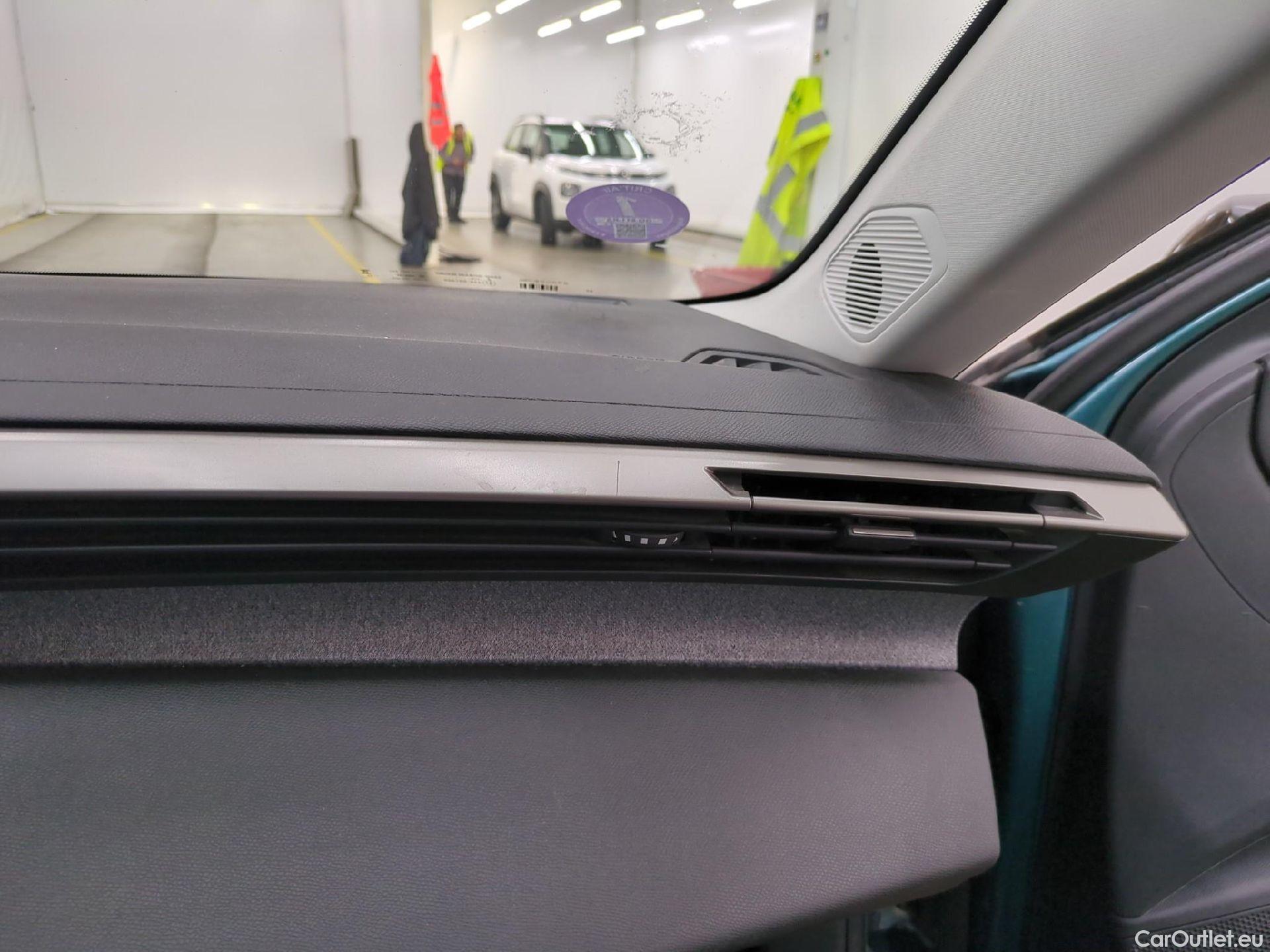  Peugeot  308 PEUGEOT  SW / 2021 / 5P / Break PHEV 180 E-EAT8 ALLURE #3