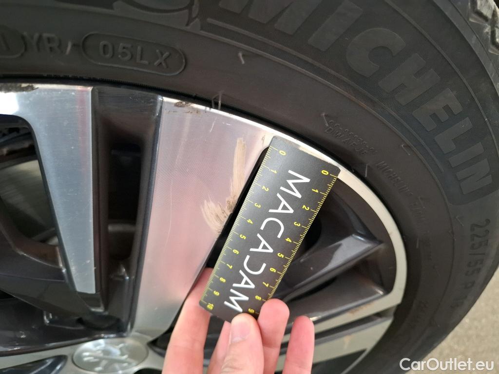  Peugeot  3008 PEUGEOT  / 2020 / 5P / SUV 1.6 HYBRID 225 E-EAT8 Allure Pack #11