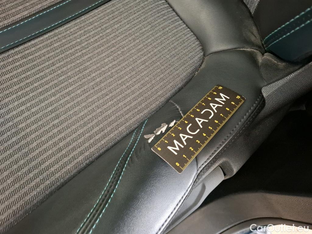  Peugeot  3008 PEUGEOT  / 2020 / 5P / SUV 1.6 HYBRID 225 E-EAT8 Allure Pack #8