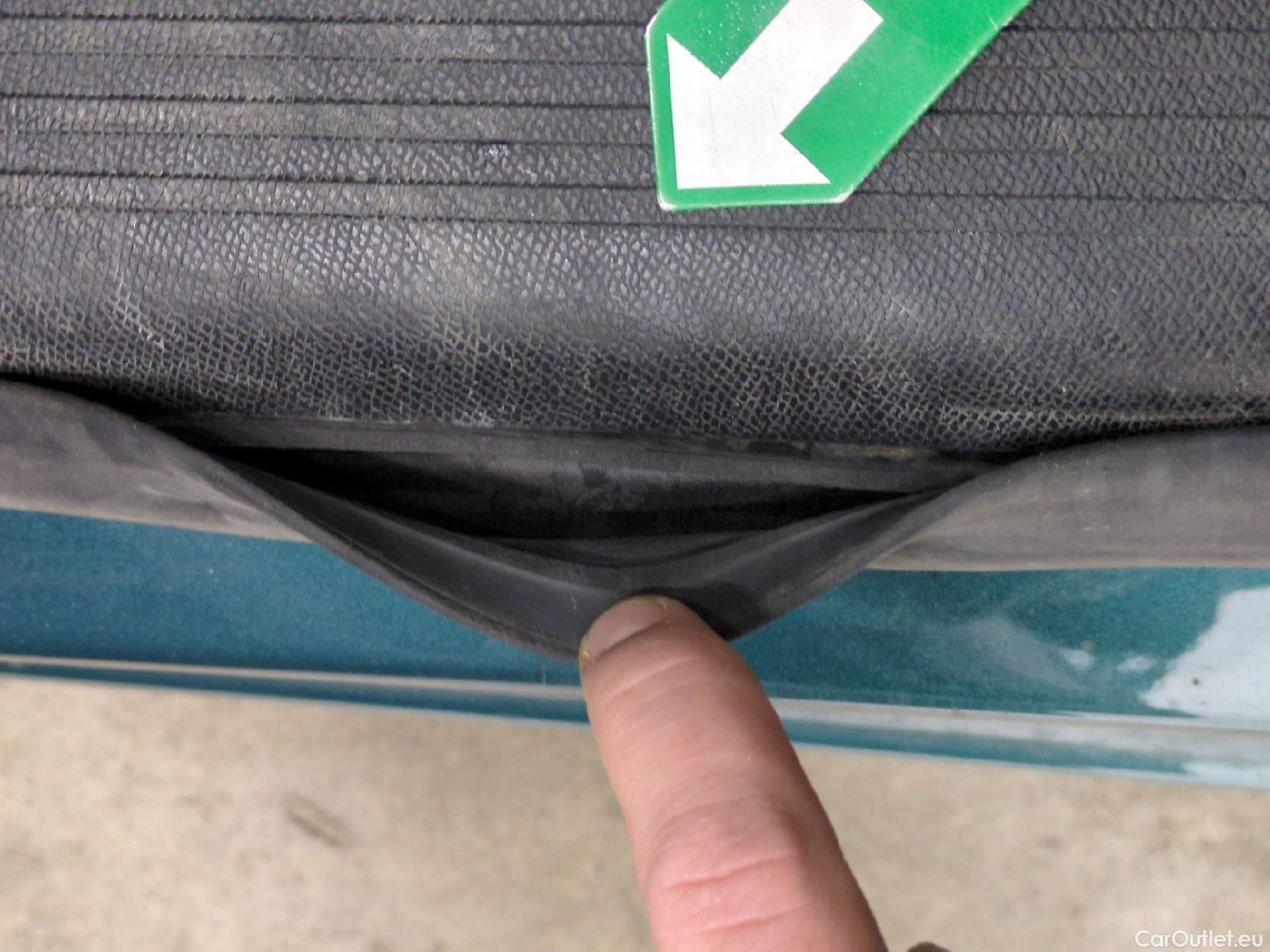  Peugeot  308 PEUGEOT  SW / 2021 / 5P / Break PHEV 180 E-EAT8 ALLURE #1