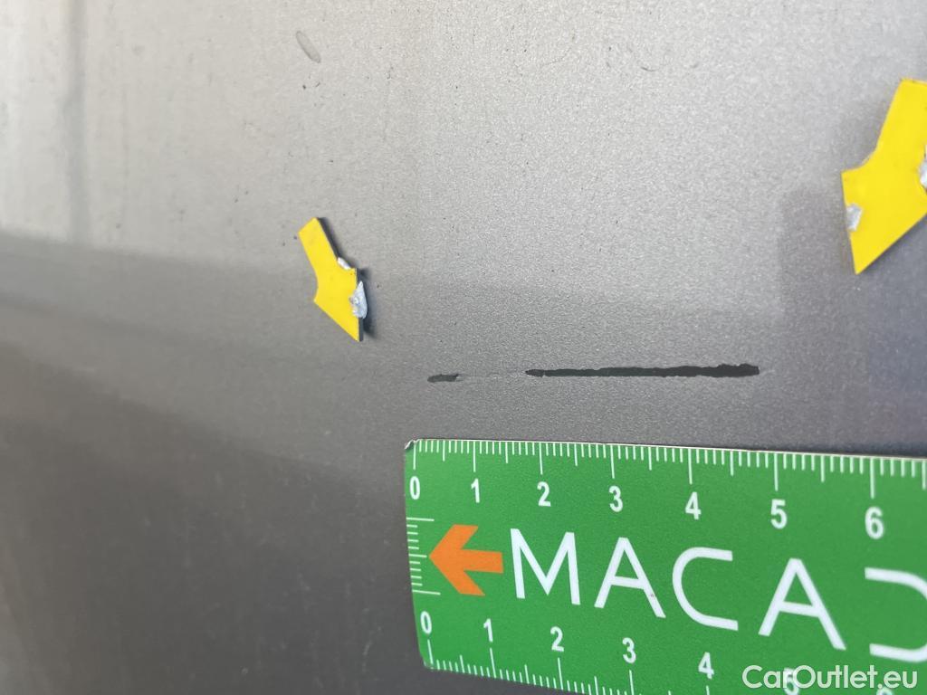  Peugeot  5008 PEUGEOT  / 2020 / 5P / SUV PureTech 130 S&S Active Pack #32