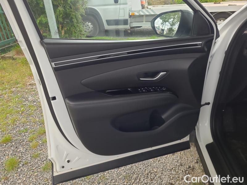  Hyundai  Tucson   (NX)(2020) Tucs.1.6T-GDI 169 Smart 4x4 AT #12