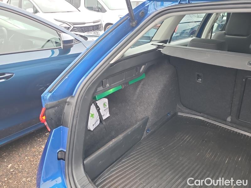  Skoda  Octavia  Combi (NX3)(2020) Oct.Combi 2.0TDI 85 Ambition #22