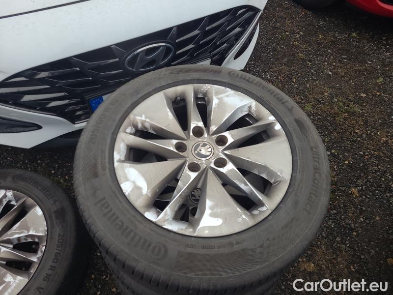  Skoda  Octavia  Combi (NX3)(2020) Oct.Combi 2.0TDI 85 Ambition #25