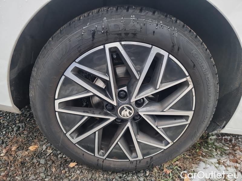  Skoda  Octavia  Combi (NX3)(2020) Oct.Combi 2.0TDI 110 Style AT #4