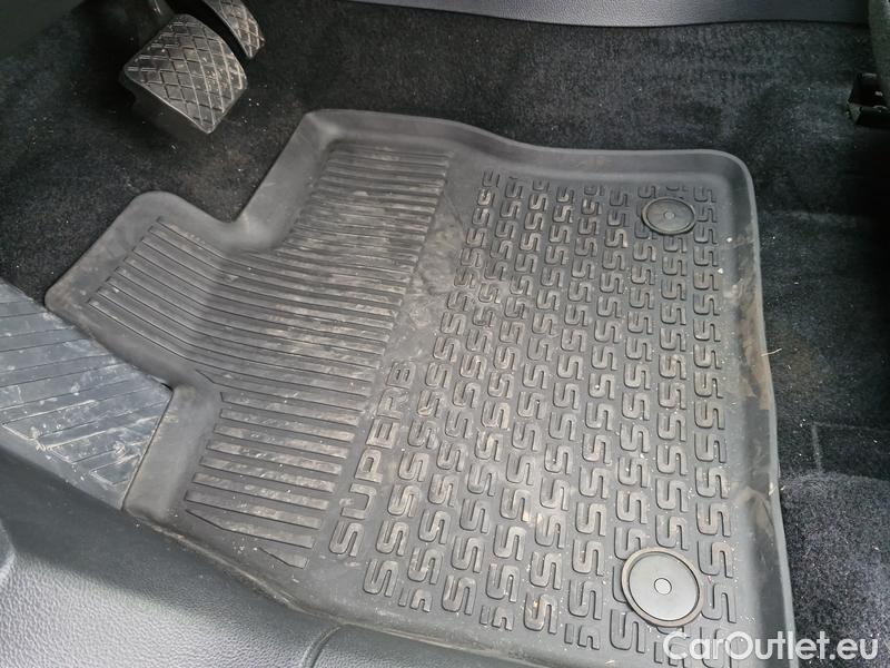  Skoda  Superb  (3V3)(2015)  1.4PHEV 160 Style AT #15