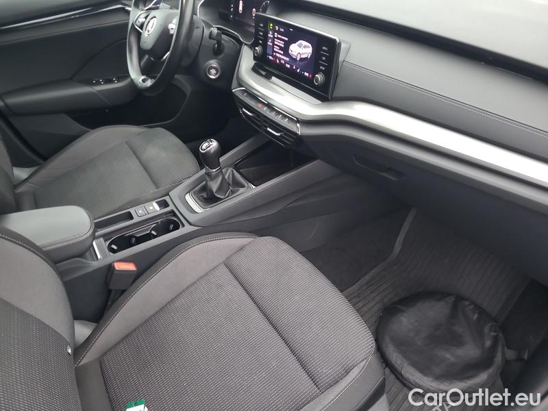  Skoda  Octavia  Combi (NX3)(2020) Oct.Combi 2.0TDI 85 Ambition #35