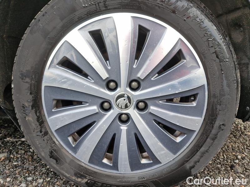  Skoda  Superb  (3V3)(2015)  1.4PHEV 160 Style AT #17