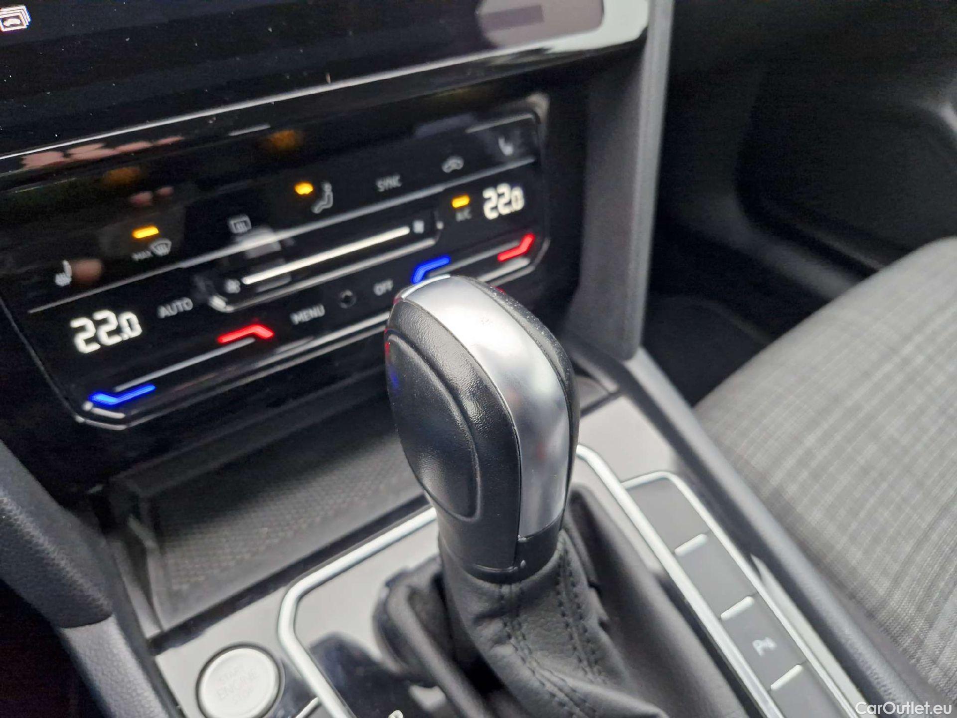  Volkswagen  Passat  Variant (CB5) (2019) Pas.Var.2.0TDI 110 Business AT #8