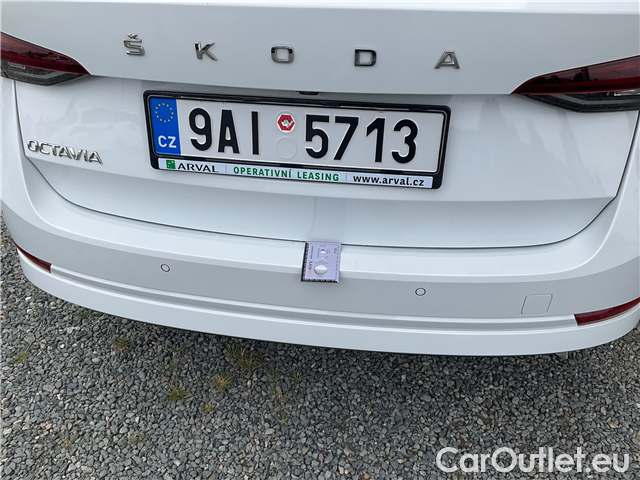  Skoda  Octavia Oct.Combi 2.0TDI 110 Style AT #14