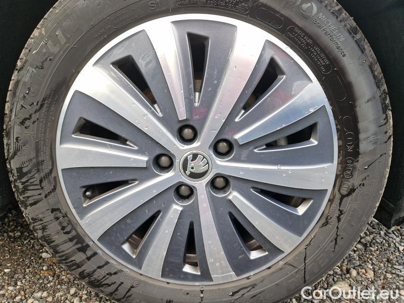  Skoda  Superb  (3V3)(2015)  1.4PHEV 160 Style AT #7