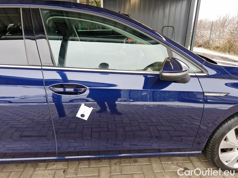  Volkswagen  Golf  VIII (CD1) (2019) 2,0 TDI  110 AT Style 5d #6