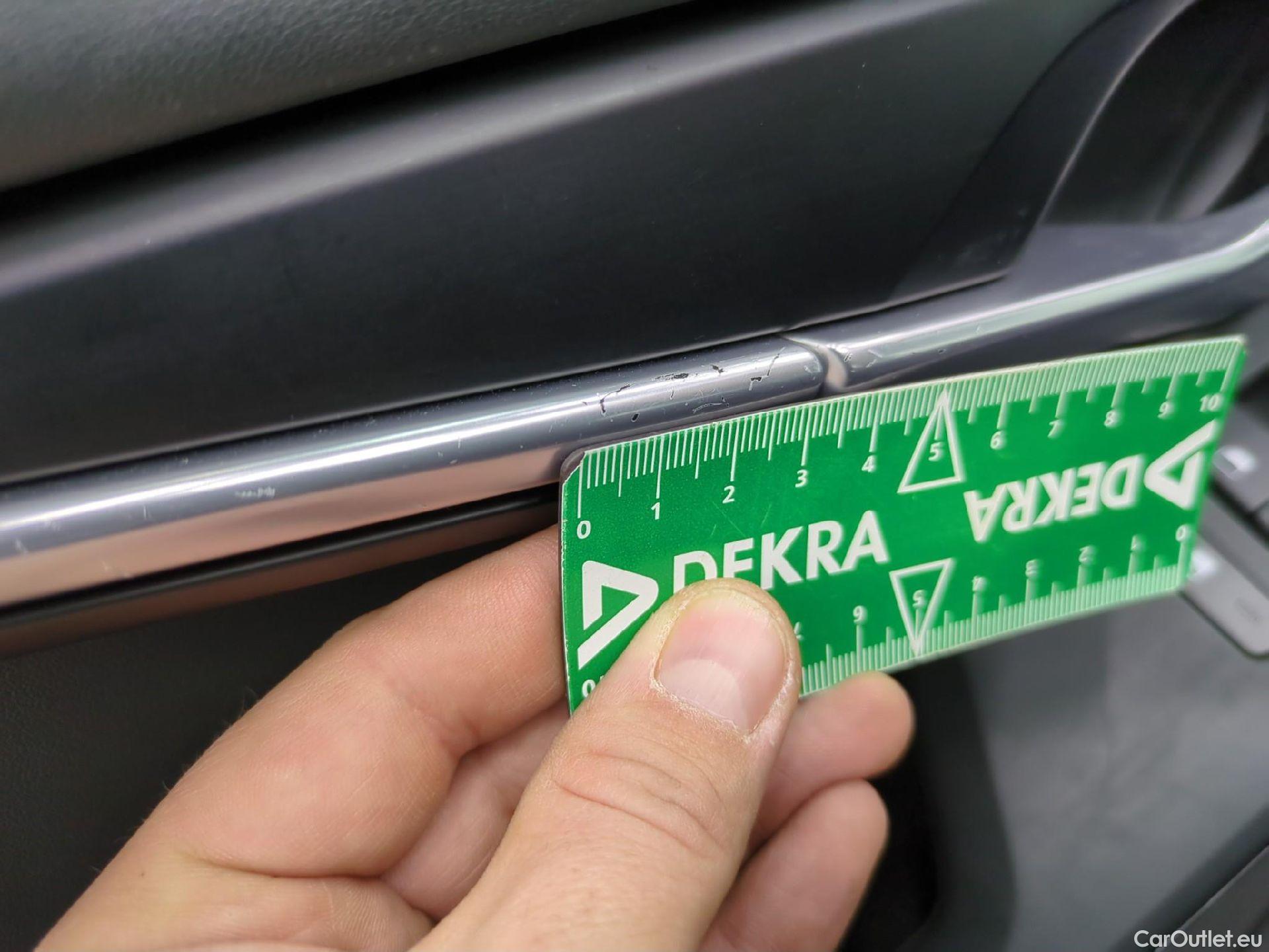  KIA  Niro KIA  / 2022 / 5P / Berline 1.6 GDI 183 PHEV ACTIVE DCT6 #5