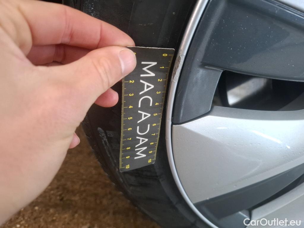  Tesla  Model Y TESLA  / 2020 / 5P / SUV Grand Autonomie Dual Motor AWD #36