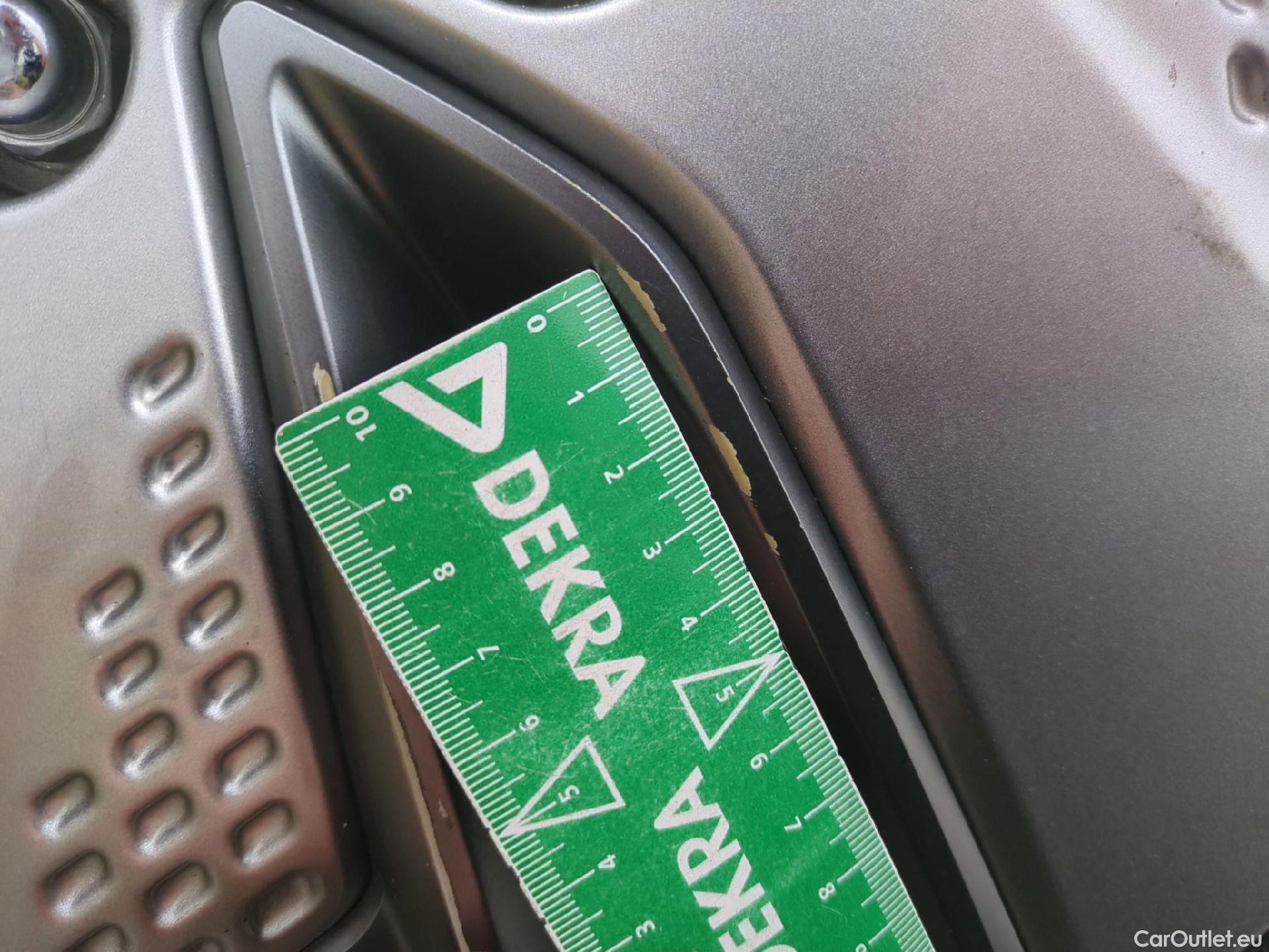  Hyundai  Konna HYUNDAI Kona / 2017 / 5P / SUV ELECTRIQUE 64 kWh 204 ch Intuitive #3