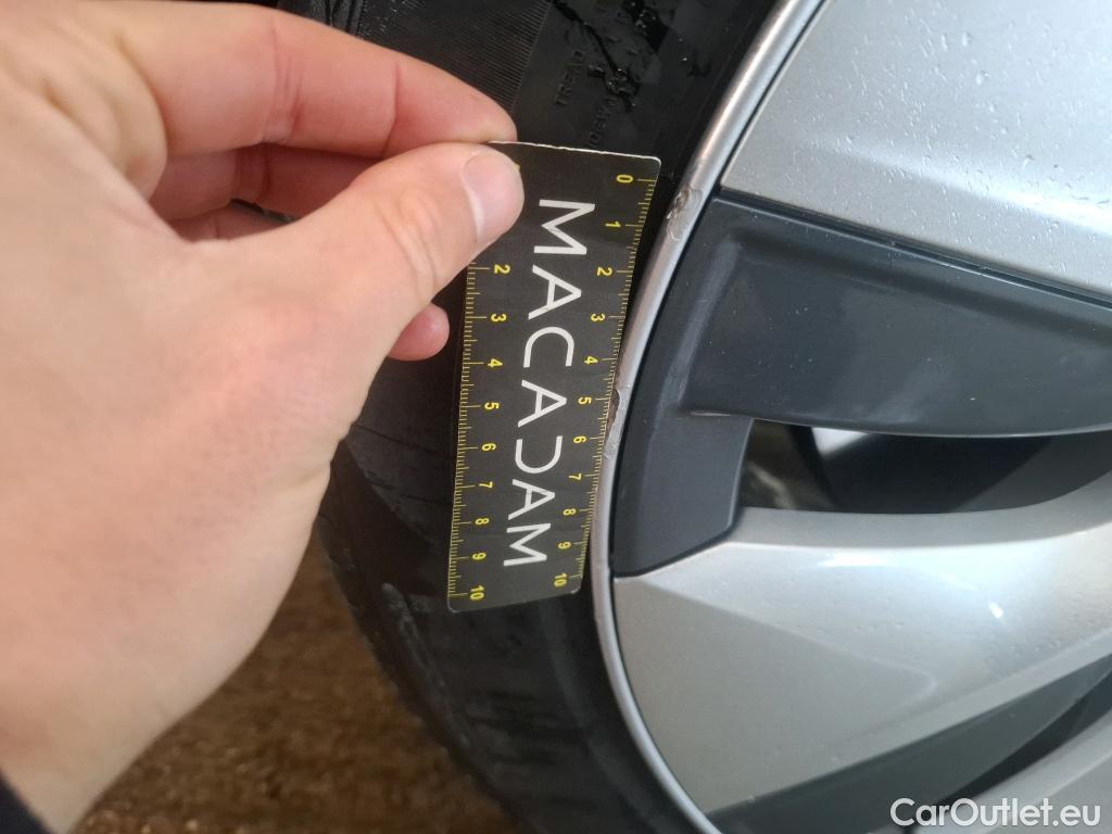  Tesla  Model Y TESLA  / 2020 / 5P / SUV Grand Autonomie Dual Motor AWD #37