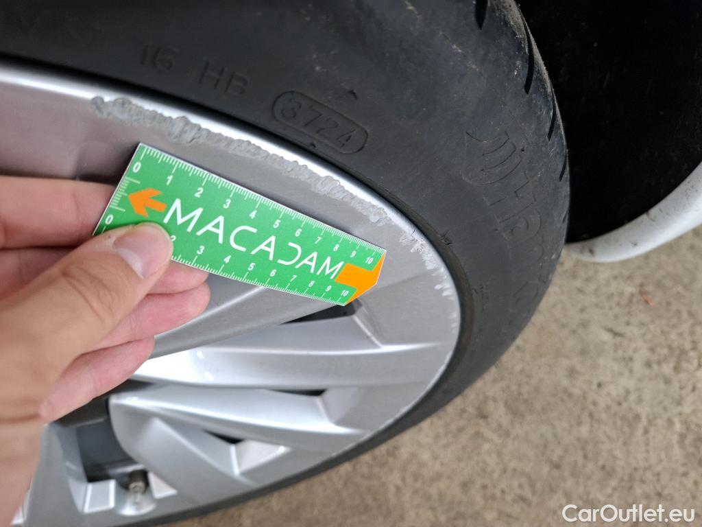  Tesla  Model 3 TESLA  / 2018 / 4P / Berline - #32