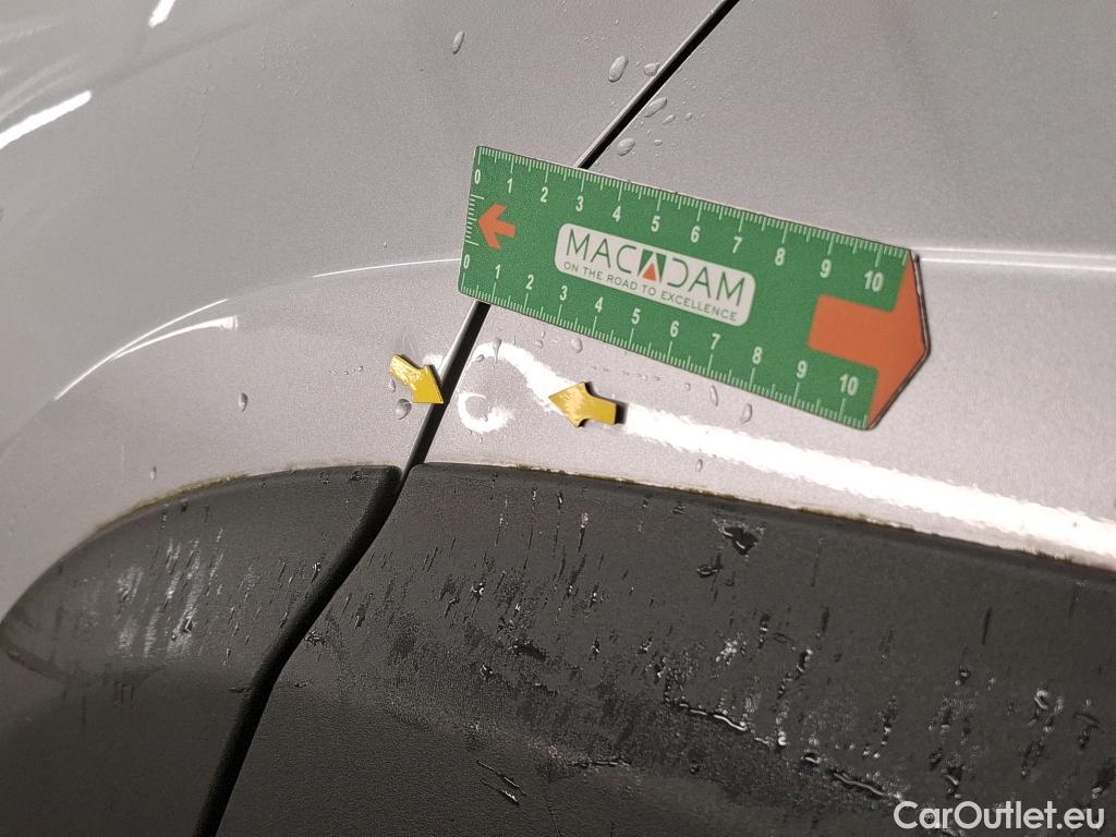  Toyota  Yaris Cross TOYOTA  Hybride / 2021 / 5P / SUV 1.5 HYBRID 116H DYNAMIC BUSINESS BEY AWD #4