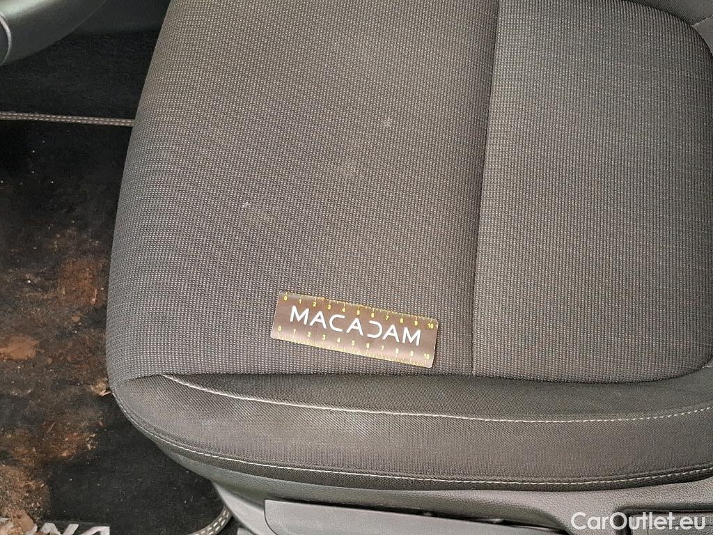  Hyundai  Konna Kona Intuitive Hybrid 2WD 1.6 GDI 140CV BVA6 E6d #8