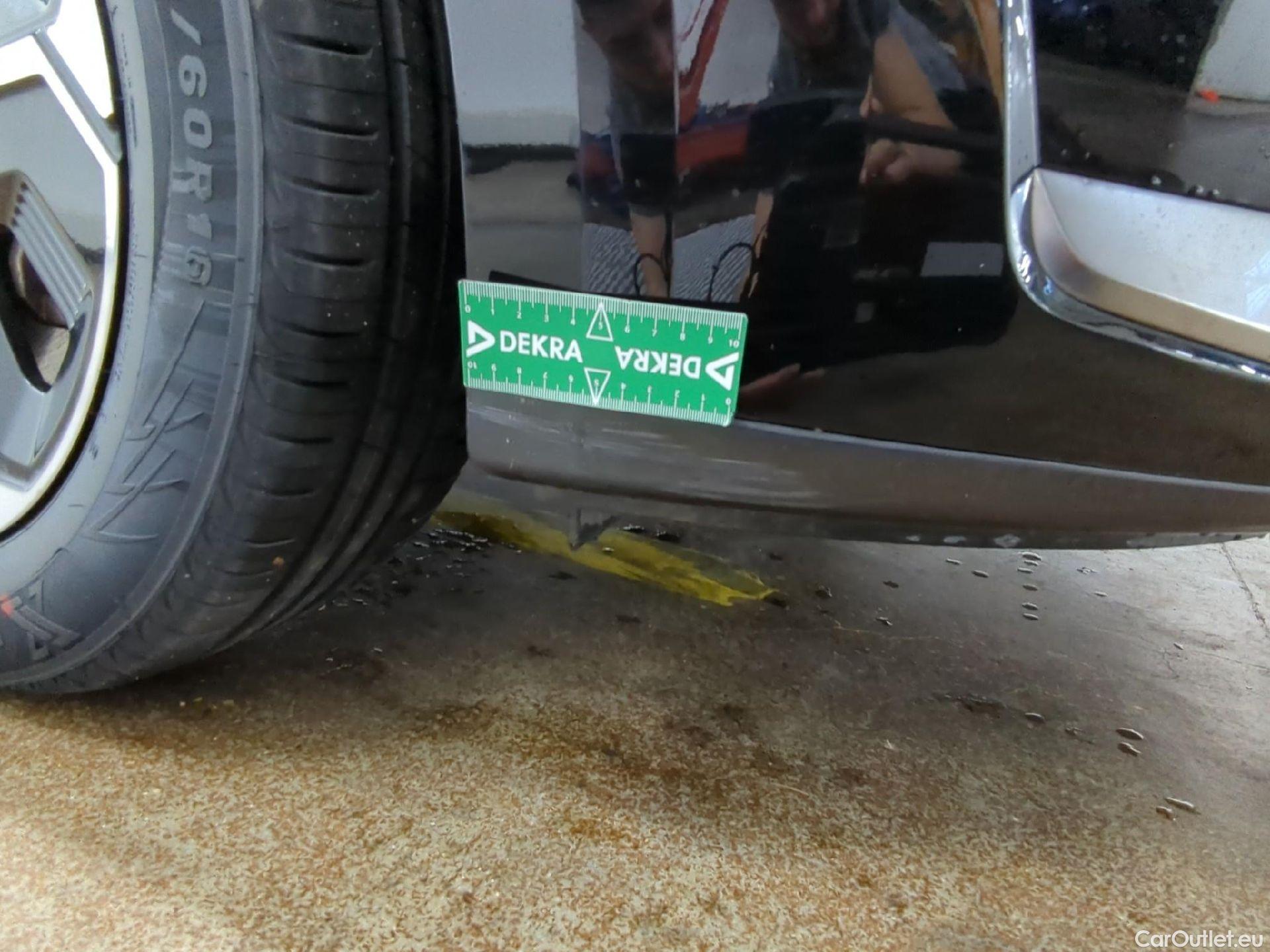  KIA  Niro KIA  / 2022 / 5P / Berline 1.6 GDI 183 PHEV ACTIVE DCT6 #1