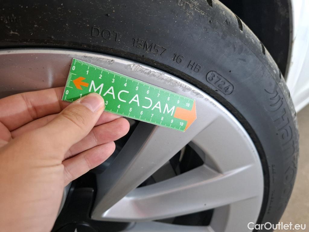  Tesla  Model 3 TESLA  / 2018 / 4P / Berline - #25