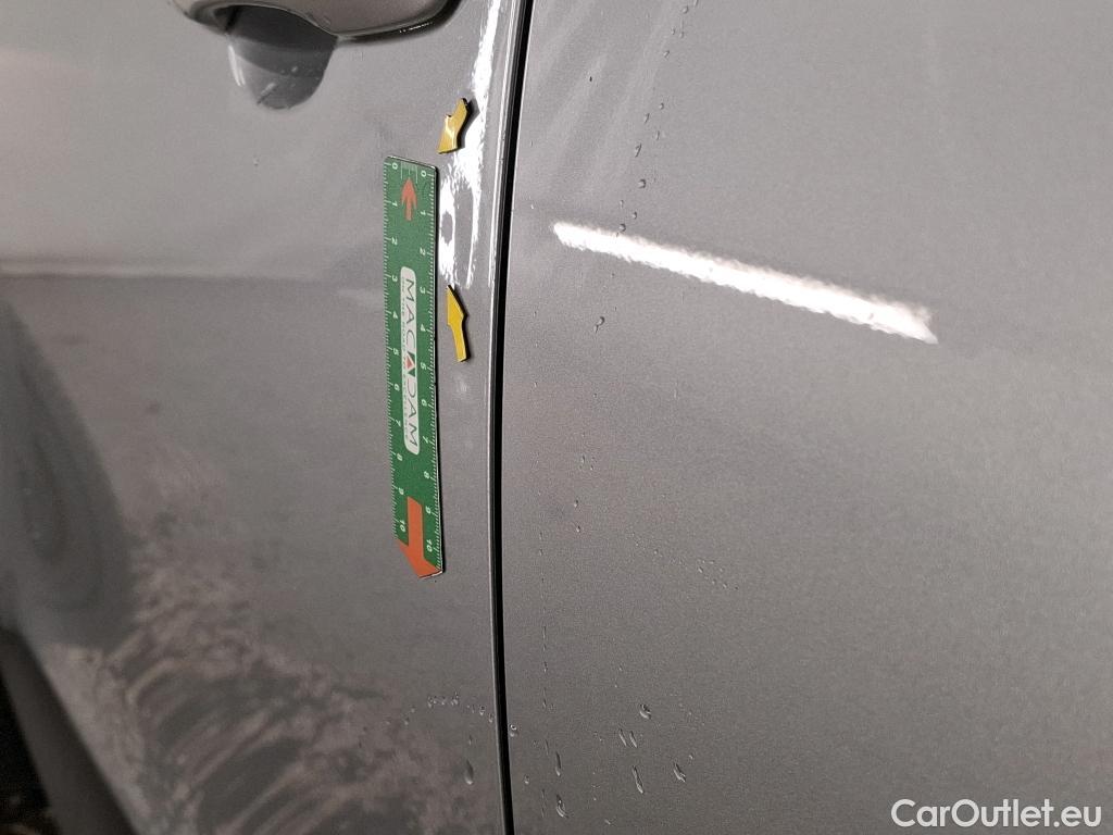  Toyota  Yaris Cross TOYOTA  Hybride / 2021 / 5P / SUV 1.5 HYBRID 116H DYNAMIC BUSINESS BEY AWD #2