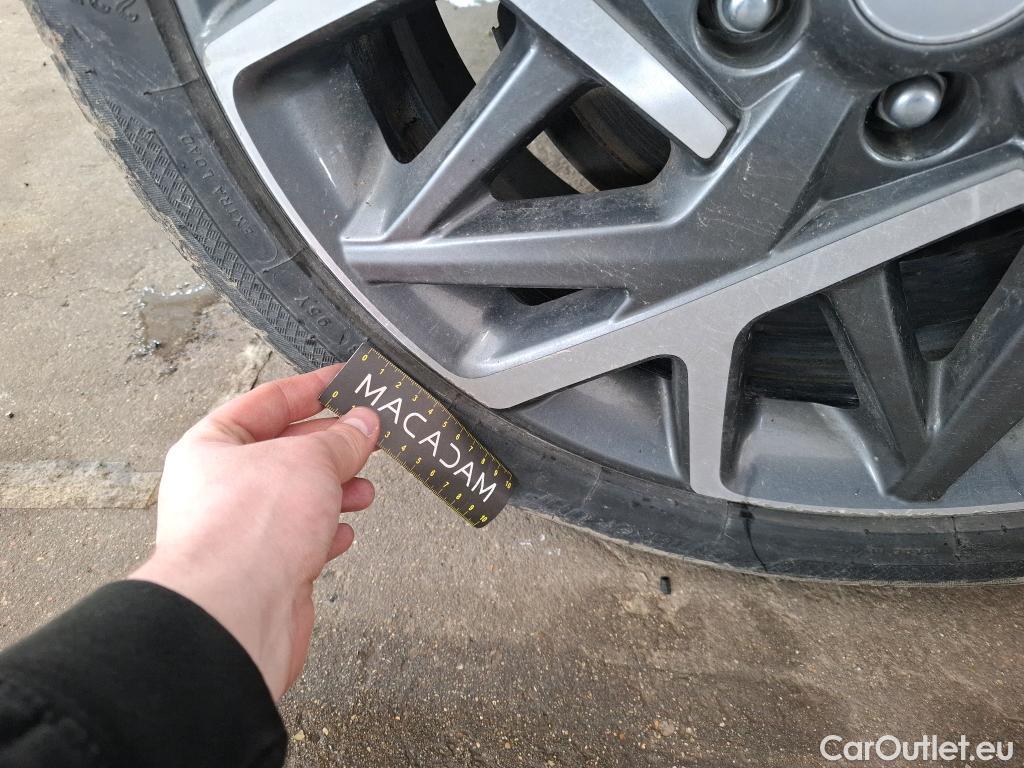  Hyundai  Konna Kona Executive Hybrid 2WD 1.6 GDI 140CV BVA6 E6d #26