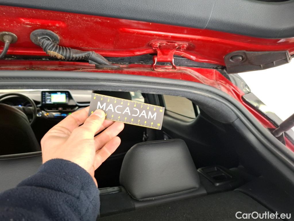  Toyota  C-HR TOYOTA  / 2016 / 5P / SUV 2.0 HYBRIDE 184 COLLECTION #9