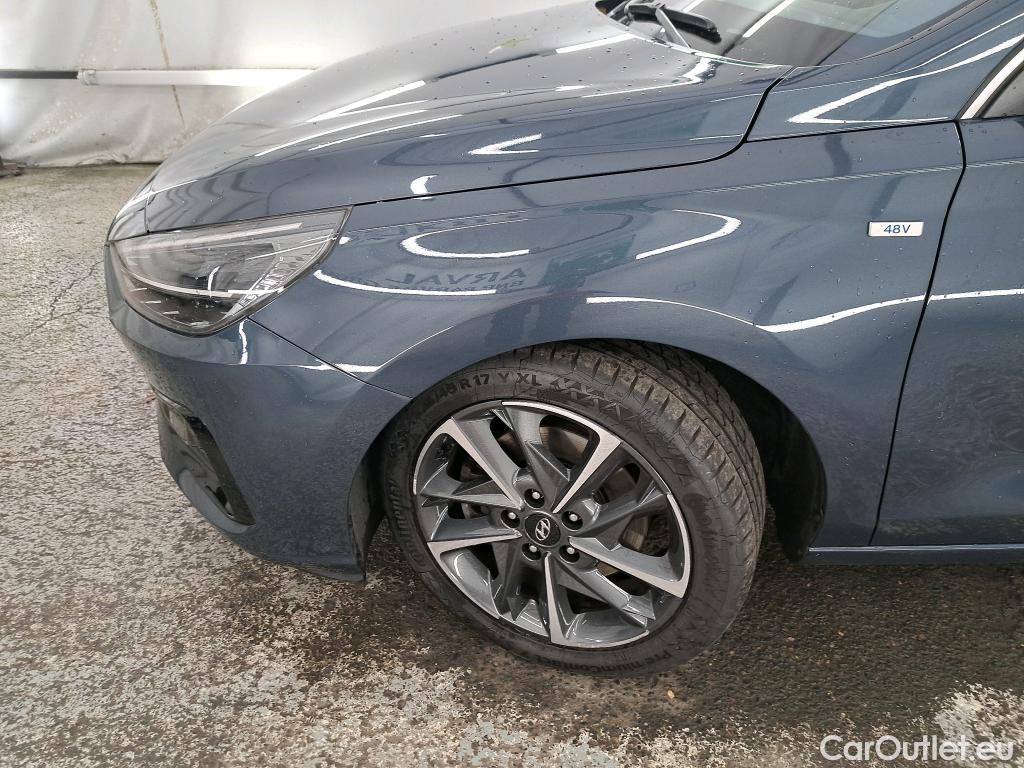  Hyundai  i30 HYUNDAI  / 2020 / 5P / Berline 1.0 T-GDI 120 MHEV I-MT CREATIVE #17