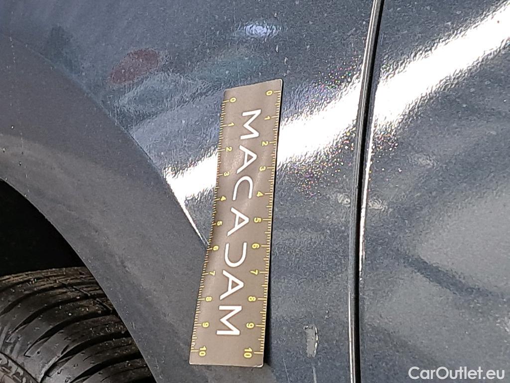  Hyundai  i30 HYUNDAI  / 2020 / 5P / Berline 1.0 T-GDI 120 MHEV I-MT CREATIVE #8