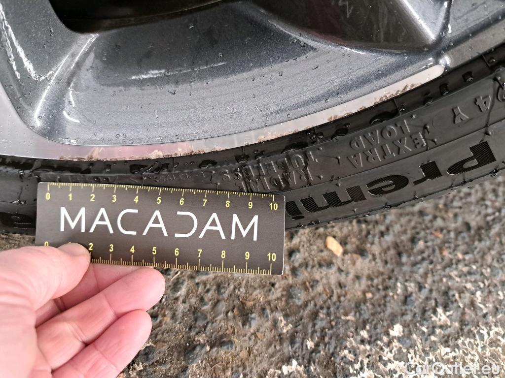  Hyundai  i30 HYUNDAI  / 2020 / 5P / Berline 1.0 T-GDI 120 MHEV I-MT CREATIVE #19