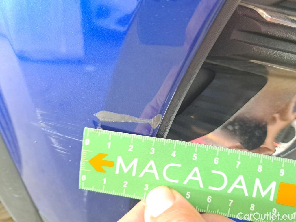  Renault  Captur RENAULT  / 2019 / 5P / SUV Intens E-TECH Plug-in 160 -21 #2