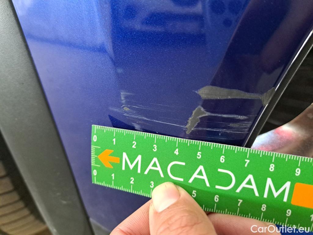  Renault  Captur RENAULT  / 2019 / 5P / SUV Intens E-TECH Plug-in 160 -21 #3