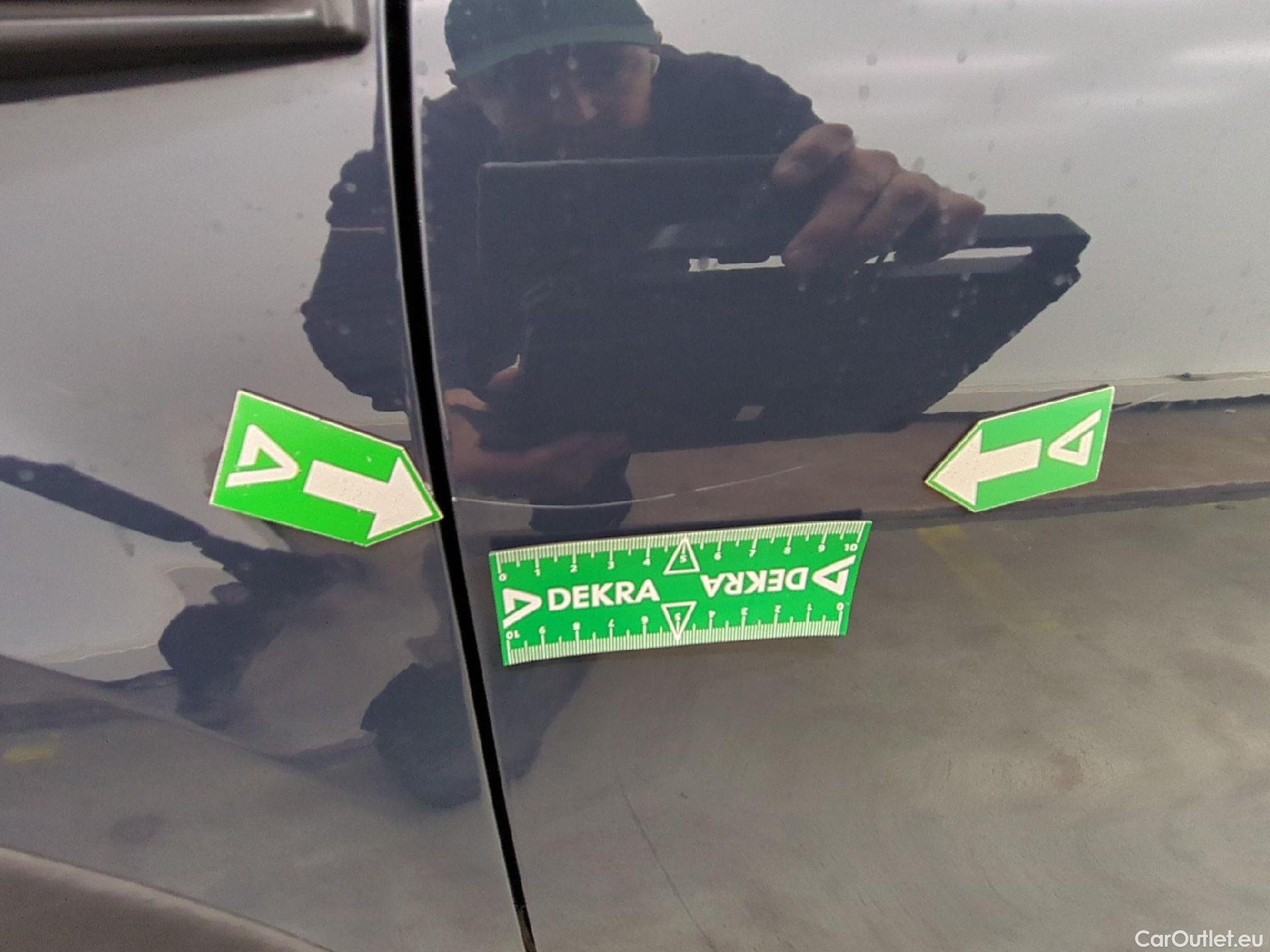  Renault  Captur  II Evolution 1.6 E-TECH Hybrid 145CV BVA6 E6d #12