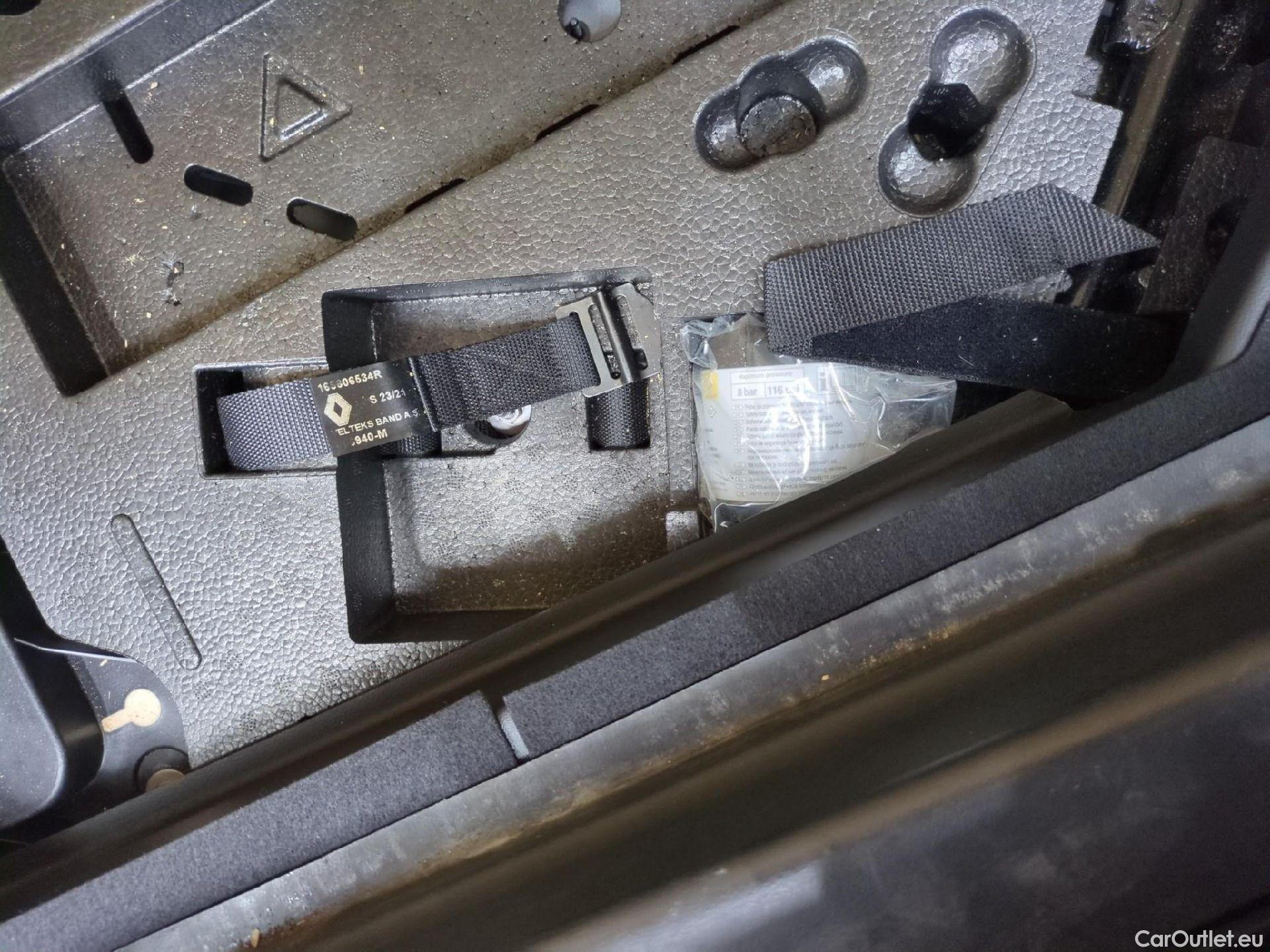  Renault  Clio  V Business 1.6 E-TECH Hybrid 140CV BVA6 E6d / TRANSFO VP/VF
 #4