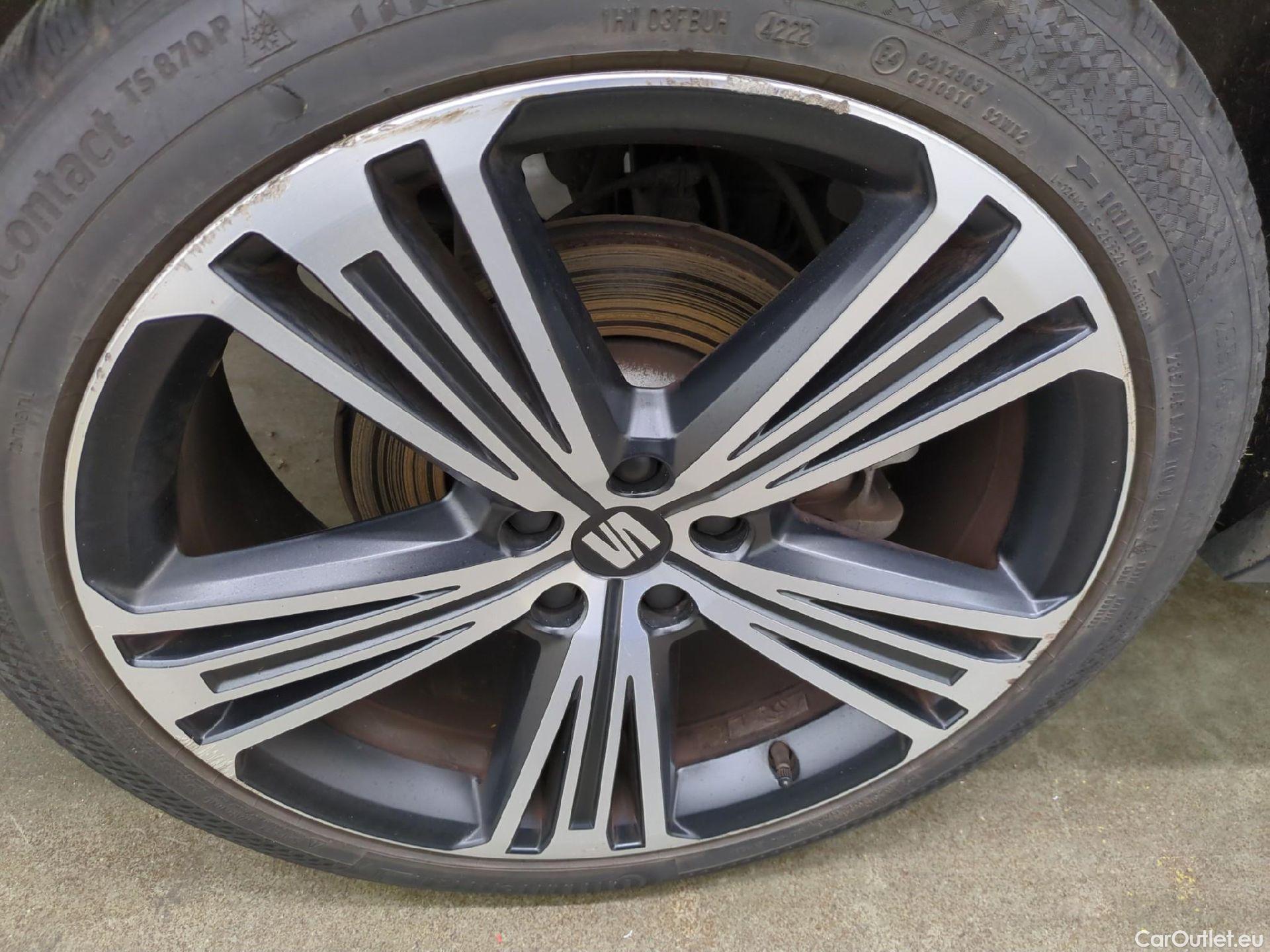  Seat  TARRACO SEAT  / 2018 / 5P / SUV 1.4 e-Hybrid 245 DSG6 S/S Xcellence #37