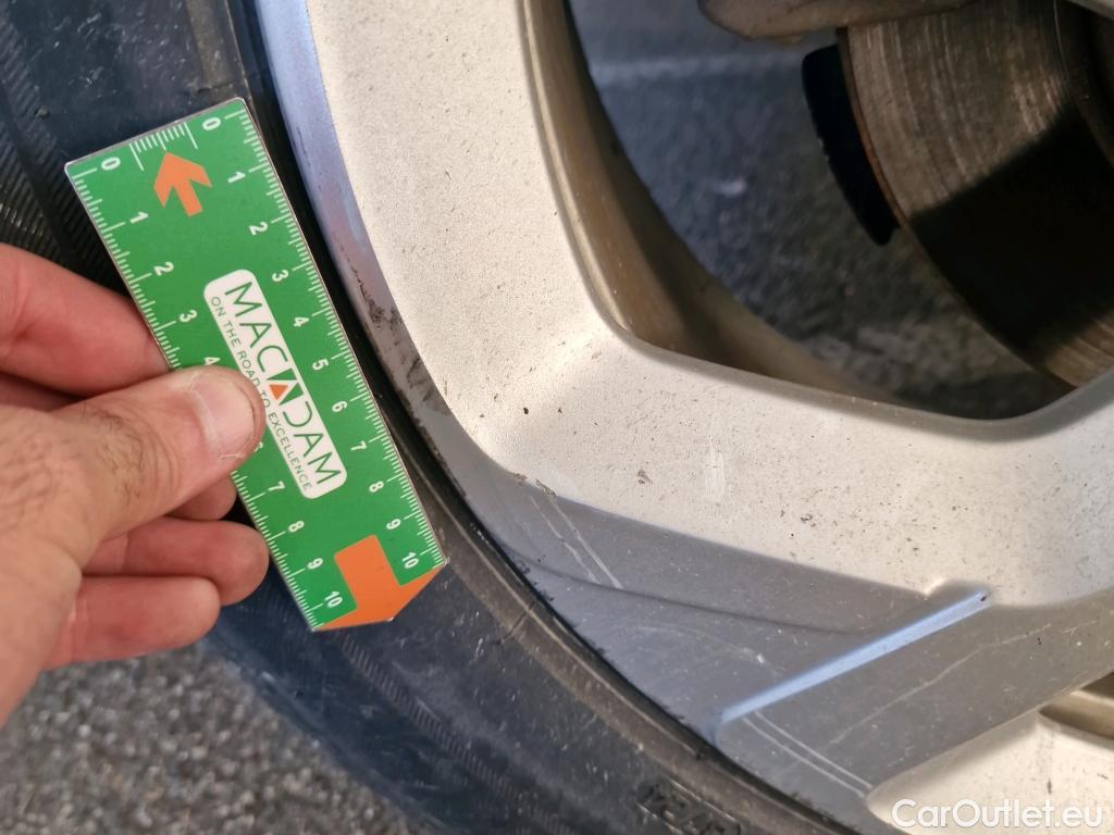  Citroen  C5 CITROEN  Aircross / 2018 / 5P / SUV Hybrid 225 ë-EAT8 Business #37