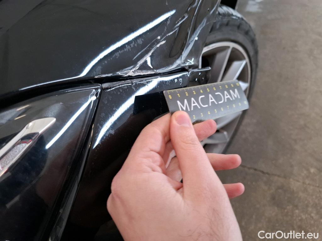  Mercedes  CLA-Klasse MERCEDES-BENZ CLA Coupe / 2019 / 4P / Coupé CLA 250 e AMG Line #3