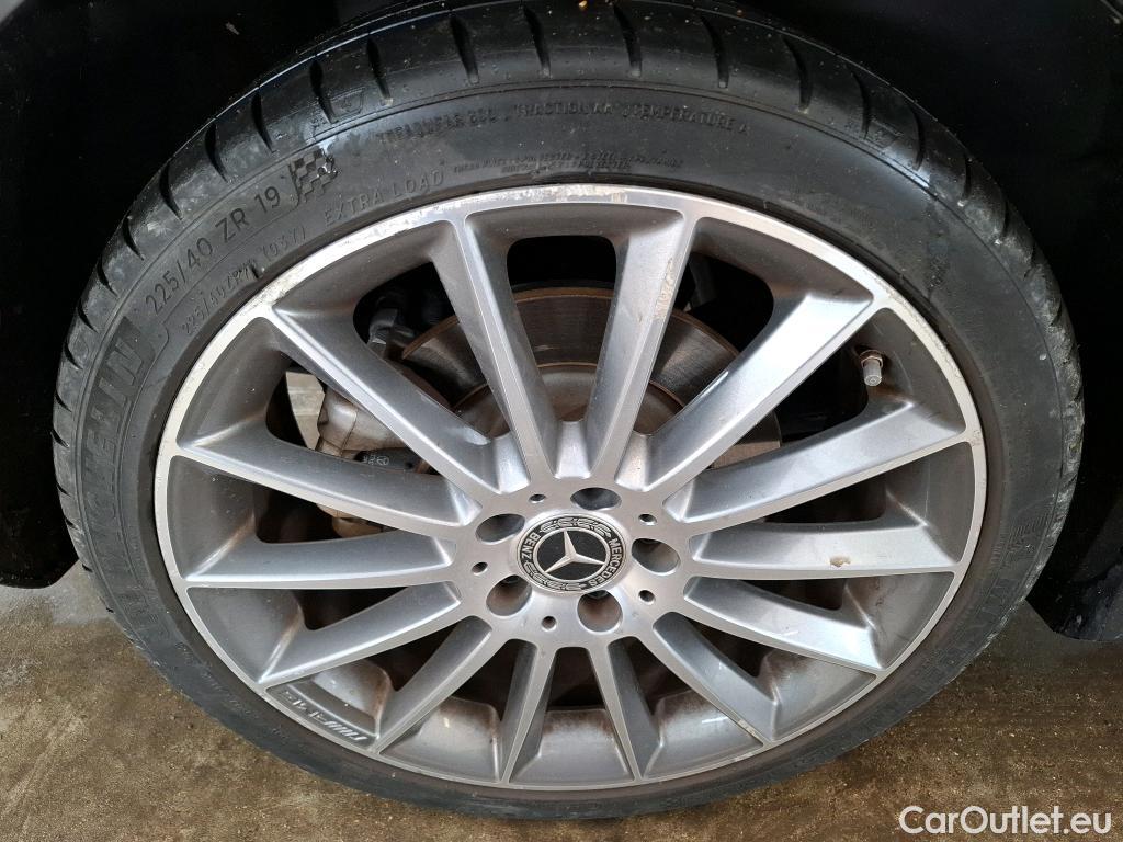  Mercedes  CLA-Klasse MERCEDES-BENZ CLA Coupe / 2019 / 4P / Coupé CLA 250 e AMG Line #15