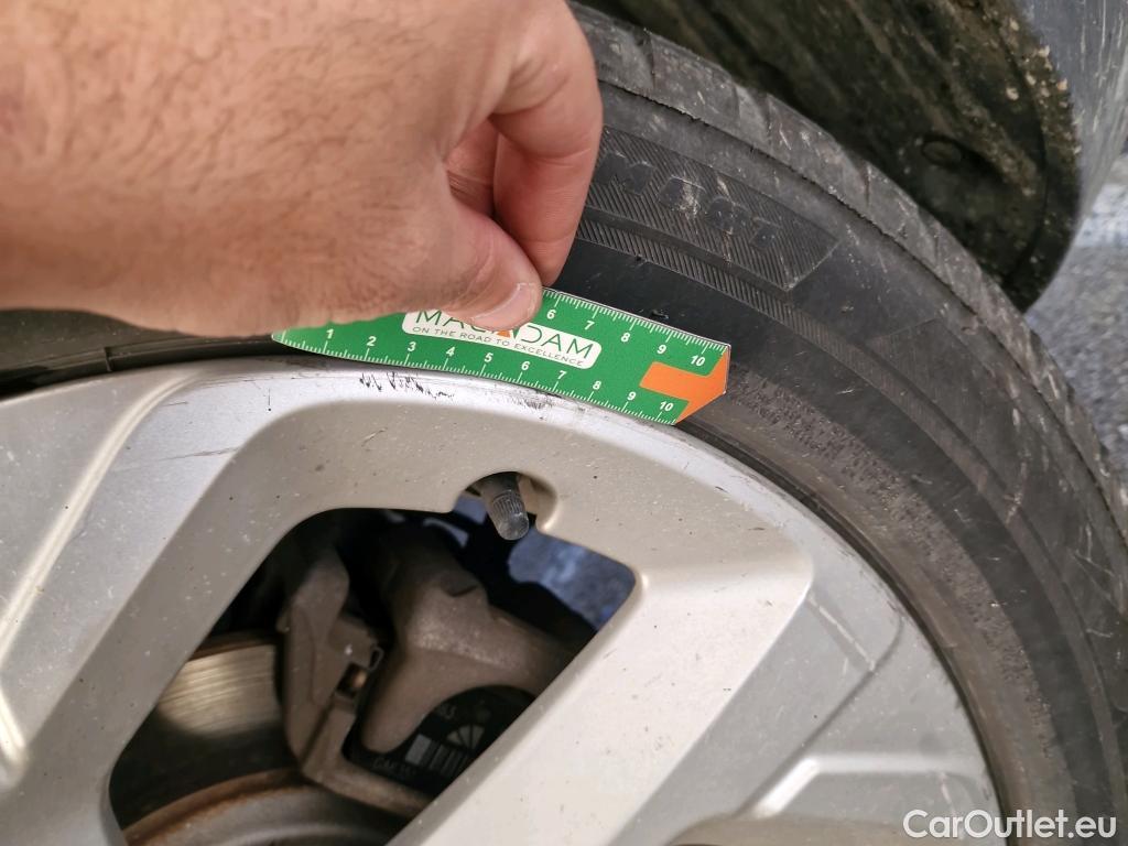  Citroen  C5 CITROEN  Aircross / 2018 / 5P / SUV Hybrid 225 ë-EAT8 Business #30