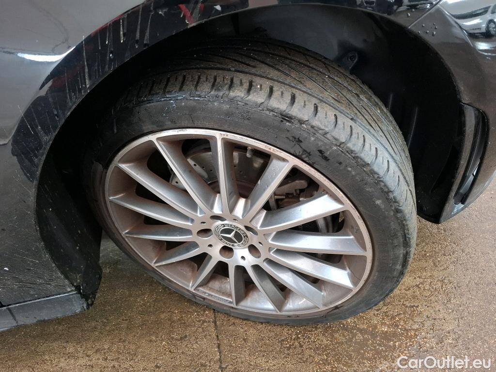  Mercedes  CLA-Klasse MERCEDES-BENZ CLA Coupe / 2019 / 4P / Coupé CLA 250 e AMG Line #37