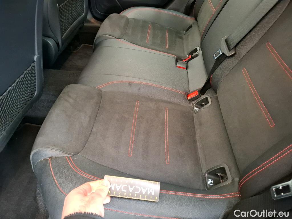  Mercedes  CLA-Klasse MERCEDES-BENZ CLA Coupe / 2019 / 4P / Coupé CLA 250 e AMG Line #54