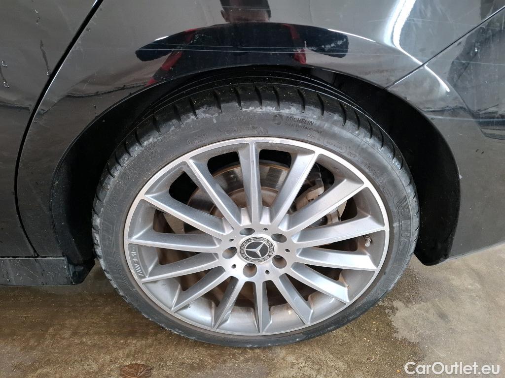  Mercedes  CLA-Klasse MERCEDES-BENZ CLA Coupe / 2019 / 4P / Coupé CLA 250 e AMG Line #11