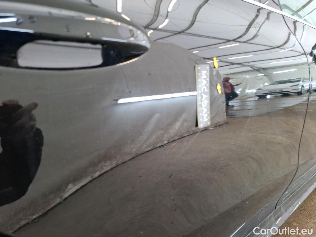  Mercedes  CLA-Klasse MERCEDES-BENZ CLA Coupe / 2019 / 4P / Coupé CLA 250 e AMG Line #48