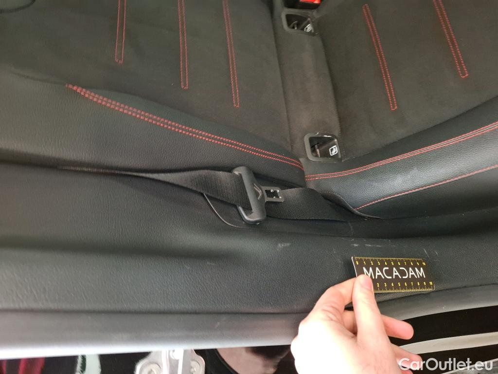  Mercedes  CLA-Klasse MERCEDES-BENZ CLA Coupe / 2019 / 4P / Coupé CLA 250 e AMG Line #40